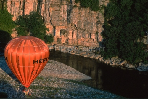 IMG_078899_ARDECHE (07)  BALAZUC VILLAGE DE CARACTERE LES PLUS B