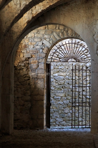 IMG_13046319_ECURIE_DU_CHATEAU_BANNE_VILLAGE_DE_CARACTERE_ARDECH