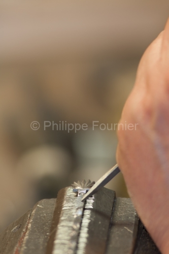 Savoir-Faire_IMG_46881_GUILLOCHAGE AU BURIN STEPHANE RAMBAUD  FO