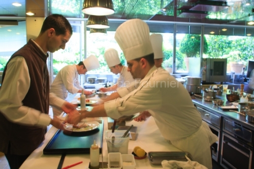 IMG_48677_LOIRE (42) ROANNE COUP DE FEU LA CUISINE DE MICHEL TRO