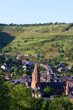 IMG_49690_AVEYRON (12) MARCILLAC VALLON VUE DU VILLAGE