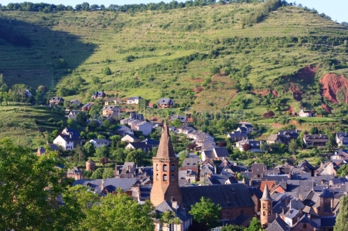 IMG_49692_AVEYRON (12) MARCILLAC VALLON VUE DU VILLAGE