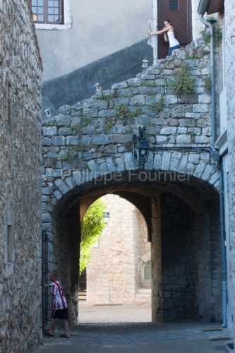 IMG_050811610_ENFANTS_RUELLE VOUTEE RUOMS ARDECHE 07