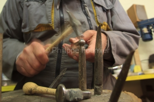 IMG_0707010397_MARTELAGE ATELIER CLAUDE VERNET BIJOUX MEZILHAC A