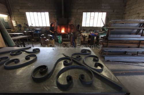 IMG_0707011190_ARDECHE (07) JAUJAC FORGE L'ATELIER D'ISABELLE GR