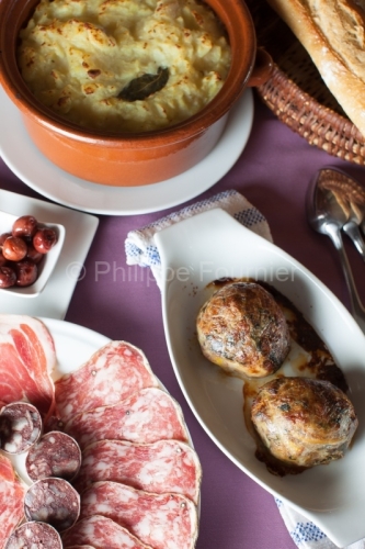 IMG_2012025_ardeche (07) borne bistrot de pays, recettes traditi