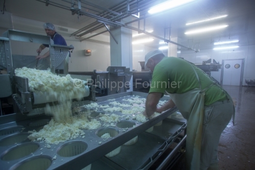 IMG_13024208_ARDECHE (07) COUCOURON FROMAGERIE DE COUCOURON LAIT