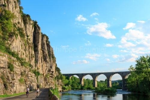IMG_13057025_Ardeche (07) vogue les plus beaux village de france