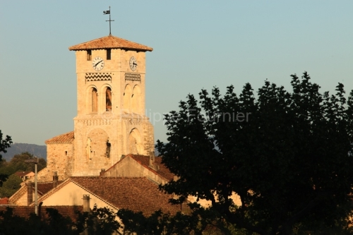 IMG_14052238_ARDECHE (07) RUOMS L'éGLISE SAINT PIERRE 11EME SI