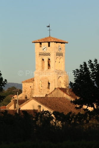 IMG_14052241_ARDECHE (07) RUOMS L'éGLISE SAINT PIERRE 11EME SIèCLE LE CLOCHER TOUR LANTERNE à TROIS NIVEAUX