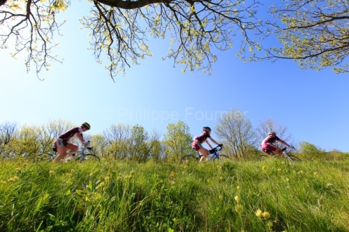 IMG_14054233_ardèche (07) sport loisir cyclotourisme route dép