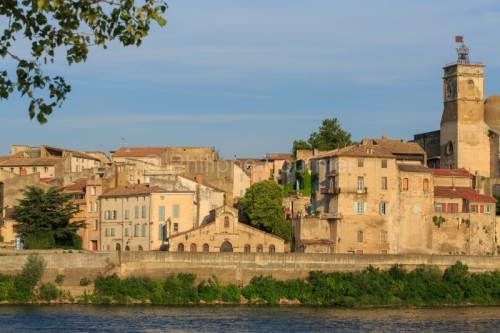 IMG_14064760_GARD (30) PONT SAINT ESPRIT LE VILLAGE ET L'éGLISE