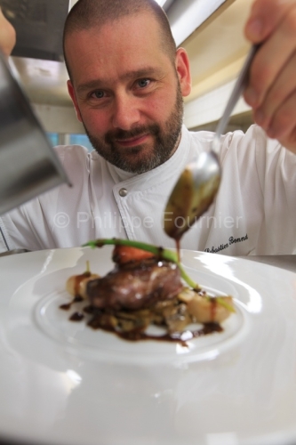 IMG_1411810_DROME (26) CREST COUP DE FEU EN CUISINE TOURNEDOS MO