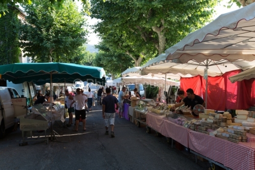 IMG_15070046_Ardèche (07) Joyeuse Jour de Marché place de la g