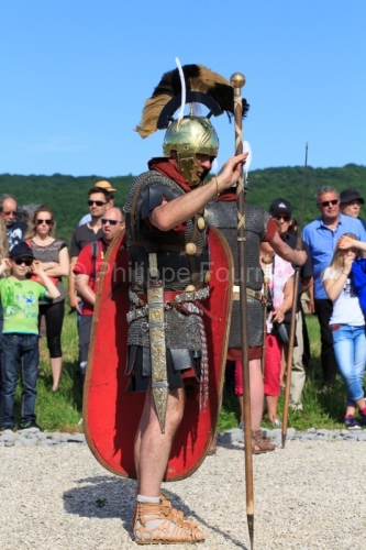IMG_16053452_ARDECHE (07) ALBA LA ROMAINE LEGIONNAIRE ROMAIN NUI
