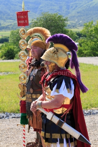 IMG_16053462_ARDECHE (07) ALBA LA ROMAINE LEGIONNAIRE ROMAIN NUI