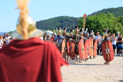 IMG_16053485_ARDECHE (07) ALBA LA ROMAINE LEGIONNAIRE ROMAIN NUI