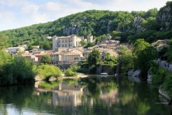 IMG_16064217_Ardèche (07) vogüé plus beaux villages de france