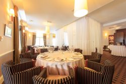 IMG_16064484_Salle-de-Restaurant Hotel Helvie Vivarais Gastronom