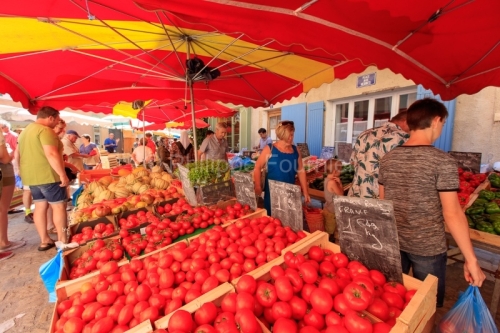IMG_16076351_Jour-de-Marche- Tomate Villes-et-Villages Buis-les-