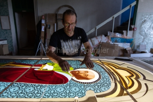 IMG_16089233_ARDECHE (07) AUBENAS METIER D'ART ANNET PERRIN VITR