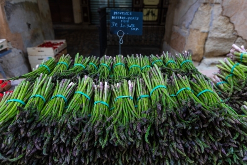 IMG_18054967_GARD (30)  UZES PLACES AUX HERBES JOUR DE MARCHE PL
