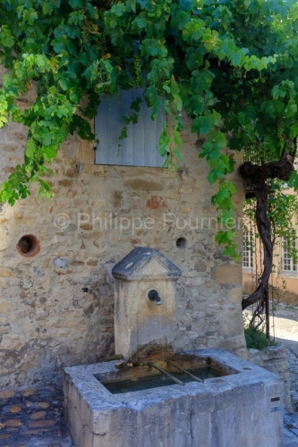 IMG_18060847_Vaucluse (84)  Vaison La Romaine Façade De Maison