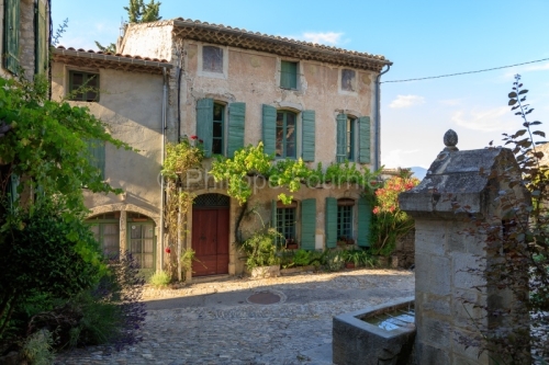 IMG_18060856_Vaucluse (84)  Vaison La Romaine Façade De Maison
