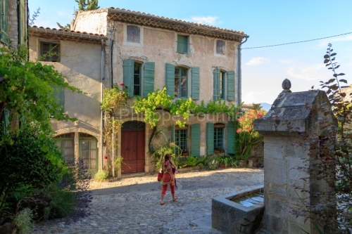 IMG_18060857_Vaucluse (84)  Vaison La Romaine Façade De Maison