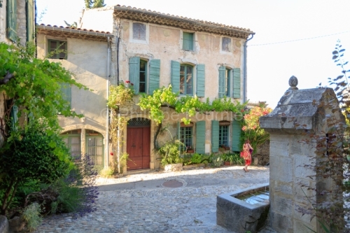 IMG_18060861_Vaucluse (84)  Vaison La Romaine Façade De Maison