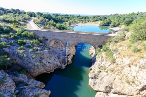 IMG_18067447_HERAULT (34)  SAINT JEAN DE FOS PATRIMOINE LE PONT DU DIABLE RIVIERE HERAULT