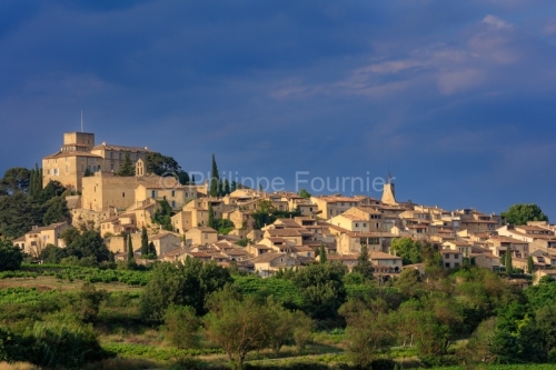 IMG_18068409_VAUCLUSE (84)  ANSOUIS VUE GéNERALE LE CHâTEAUX E