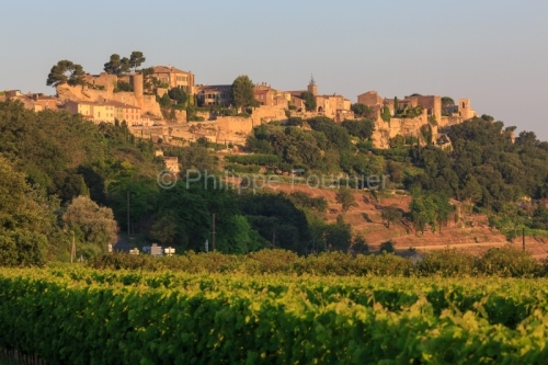 IMG_18068542_VAUCLUSE (84)  MéNERBES VILLAGE PERCHé LE VIGNOBL