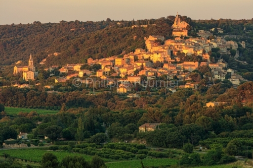 IMG_18069146_VAUCLUSE (84)  BONNIEUX VUE GéNERALE LE VILLAGE