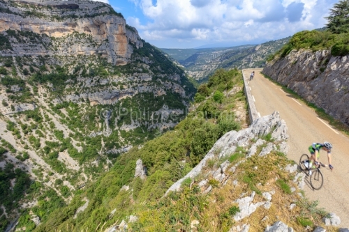 IMG_18071810_VAUCLUSE (84)  MONIEUX PAYSAGE GORGES DE LA NESQUE