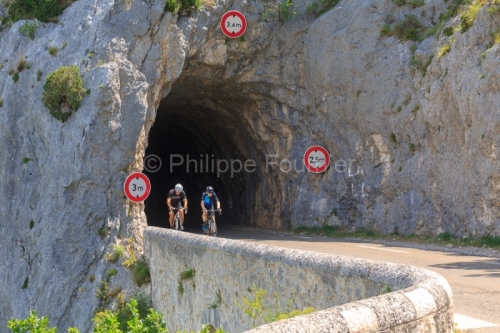 IMG_18071881_VAUCLUSE (84)  MONIEUX PAYSAGE GORGES DE LA NESQUE