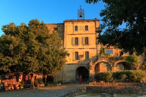 IMG_18072085_VAUCLUSE (84)  OPPèDE LE VIEUX MAISON DE L'HORLOGE