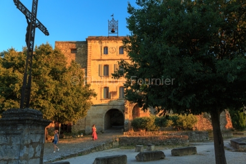IMG_18072090_VAUCLUSE (84)  OPPèDE LE VIEUX MAISON DE L'HORLOGE