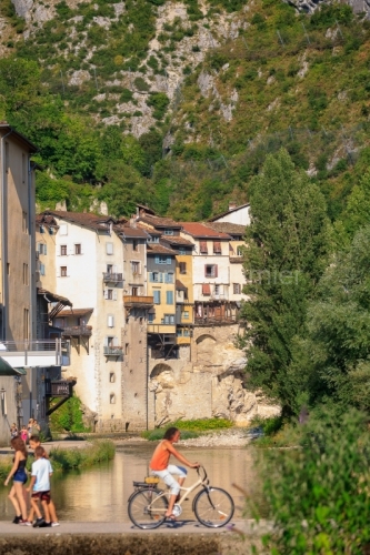 IMG_18072872_ISERE (38)  PONT EN ROYANS LE VILLAGE LE CLOCHER DE