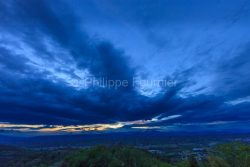 IMG_19053932_Ardèche (07)  Sampzon Paysage ciel nuageux, vue de