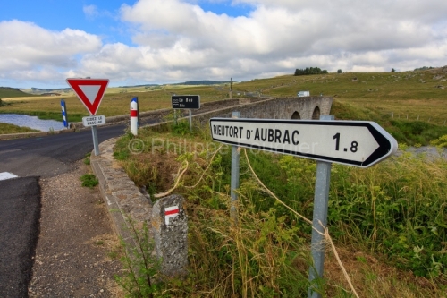 IMG_19076164_LOZèRE (48) MARCHASTEL MONTS D'AUBRAC PONT DE MARC