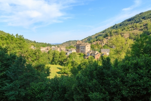 IMG_19077975_Lozère (48) Saint Julien du Tournel Parc National des cévennes le village, clocher de L'église Saint Julien