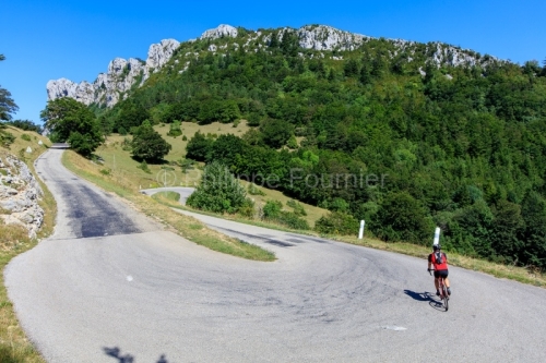 IMG_1908261304_drôme (26) parc naturel régional du vercors roc