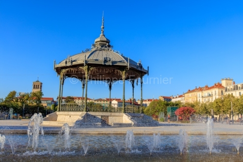 IMG_1909041529_drôme (26) valence ville et village esplanade du