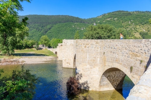 IMG_1906241140_Lozère (48) Quézac Patrimoine, Le Pont de Quéz