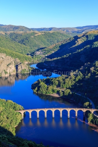 IMG_1906301128_Lozère (48)  Villefort Lac de Villefort panorama