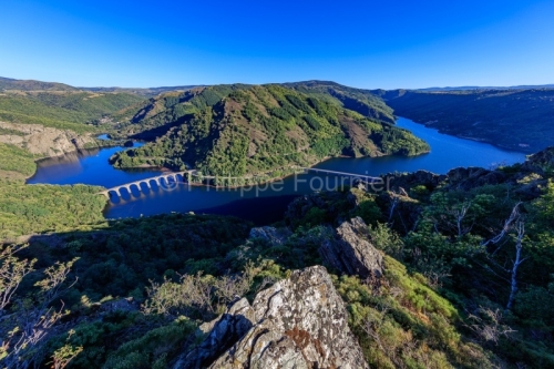 IMG_1906301221_Lozère (48)  Villefort Lac de Villefort panorama