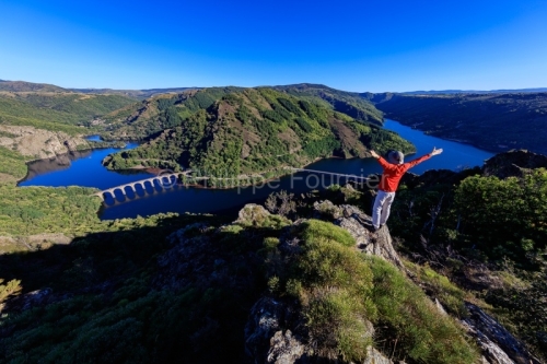 IMG_1906301262_Lozère (48)  Villefort Lac de Villefort panorama