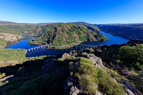 IMG_1906301281_Lozère (48)  Villefort Lac de Villefort panorama