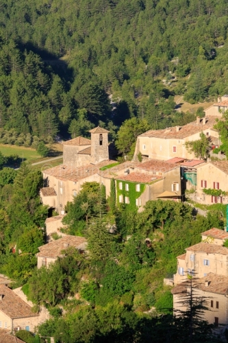 IMG_1907061737_Vaucluse (84)  Brantes Villages perchés, le vill